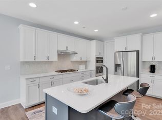 8095 Woodline Ln, Denver, NC 28037