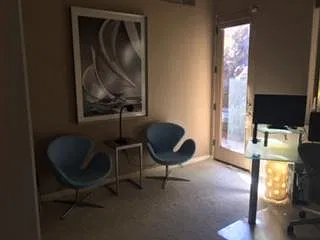 35 W Beryl Ave — Photo 33