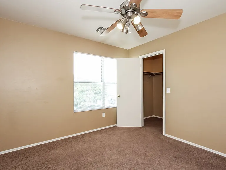 13519 W San Juan Ct — Photo 3