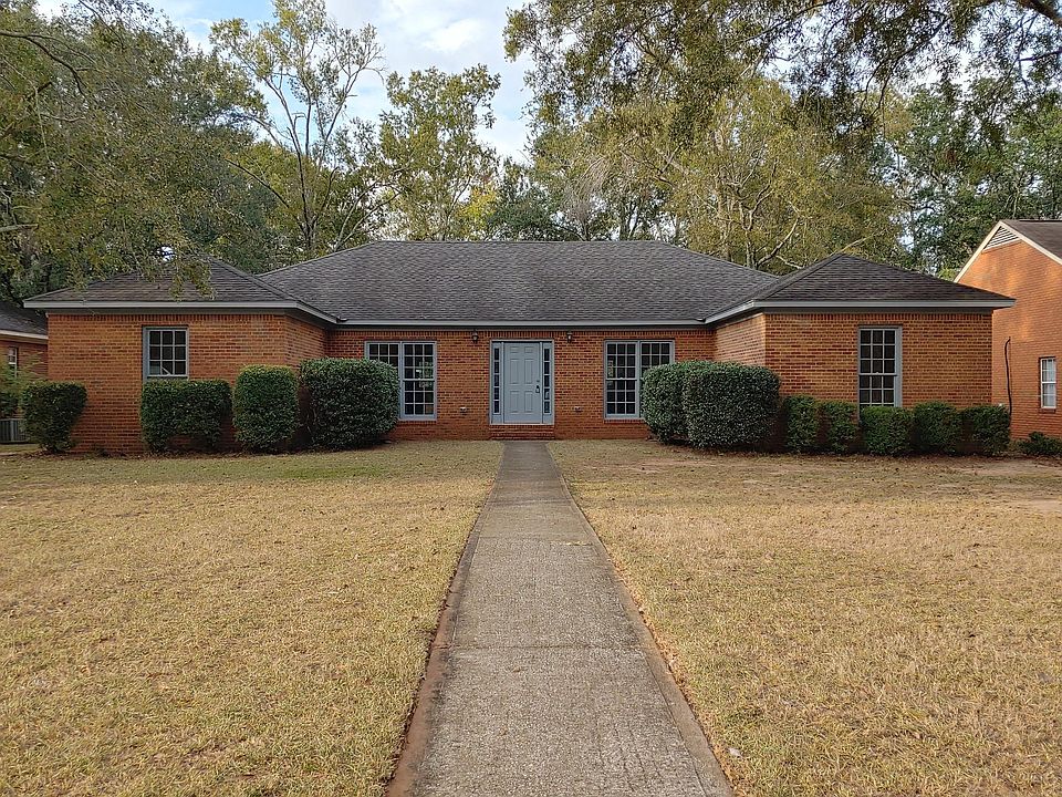 1915 Elkhorn Lane Apt B Front View