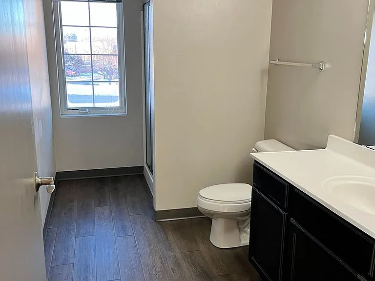 500-526 Marion Rd — Photo 5