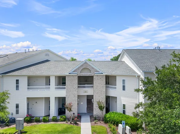 211 Fullford Lane Unit 201, Wilmington, NC 28412