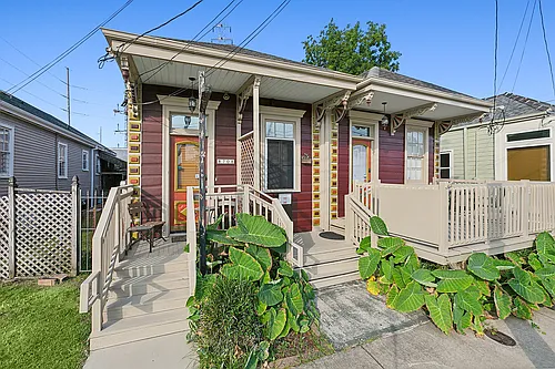8708 Oak St Photo 1