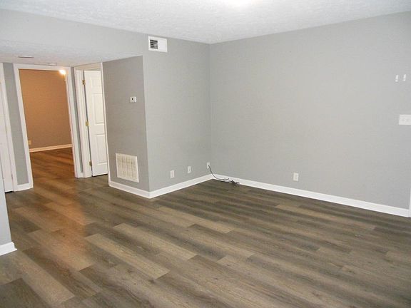 4th image of 163 Sarah Way APT 1