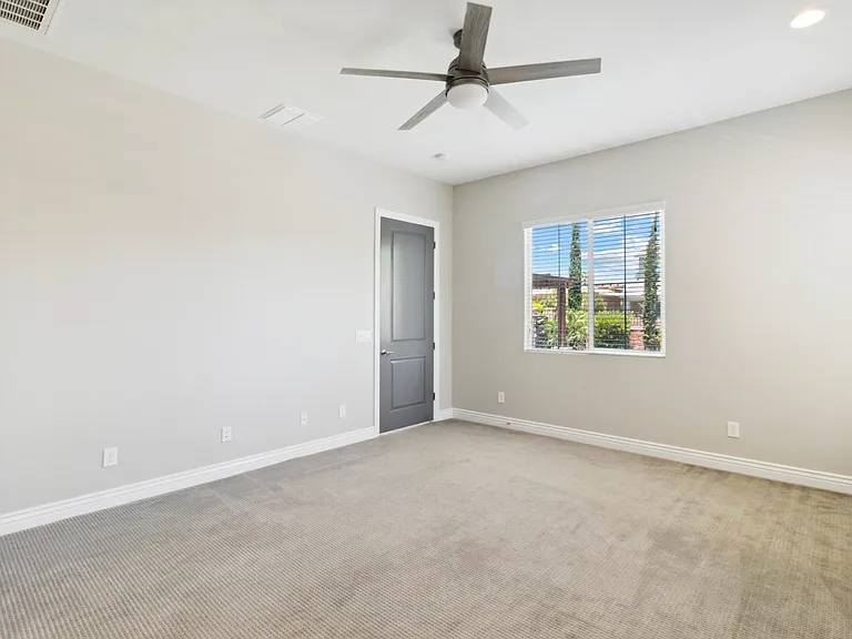 1432 E Cullumber St — Photo 9