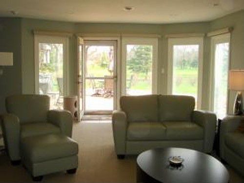 4th image of 821 Southwood Dr S