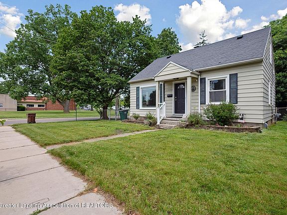 4th image of 1424 Woodbine Ave