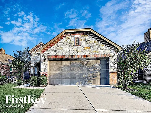 16045 Crosslake Ct Photo 1