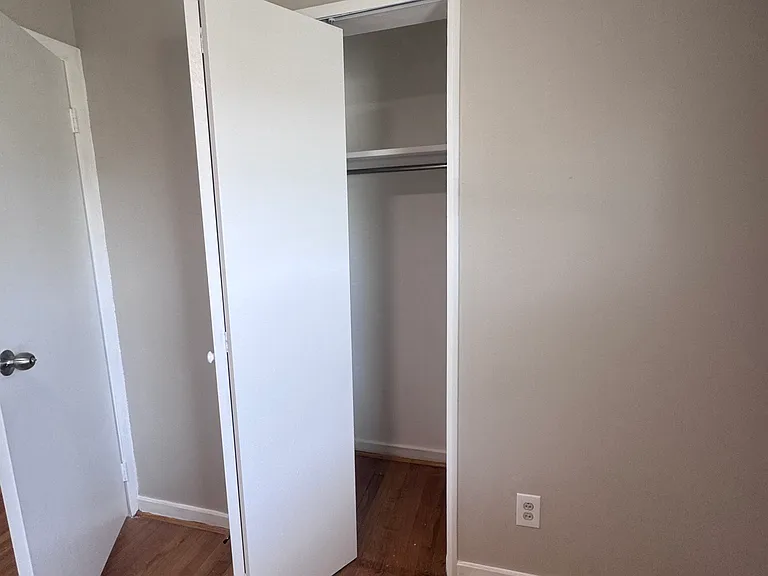 7363 Hyannis Dr — Photo 18