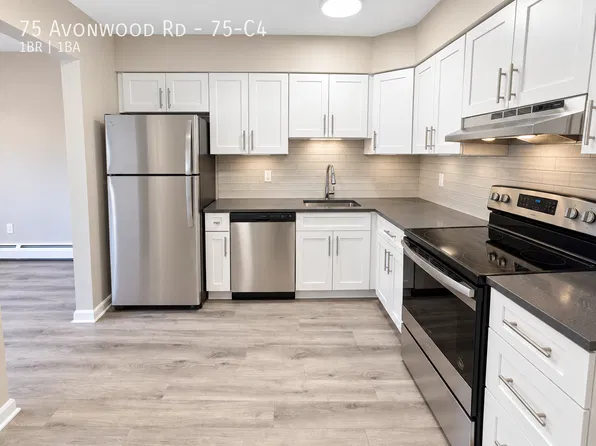 75C17 Avonwood Rd #C17, Avon, CT 06001