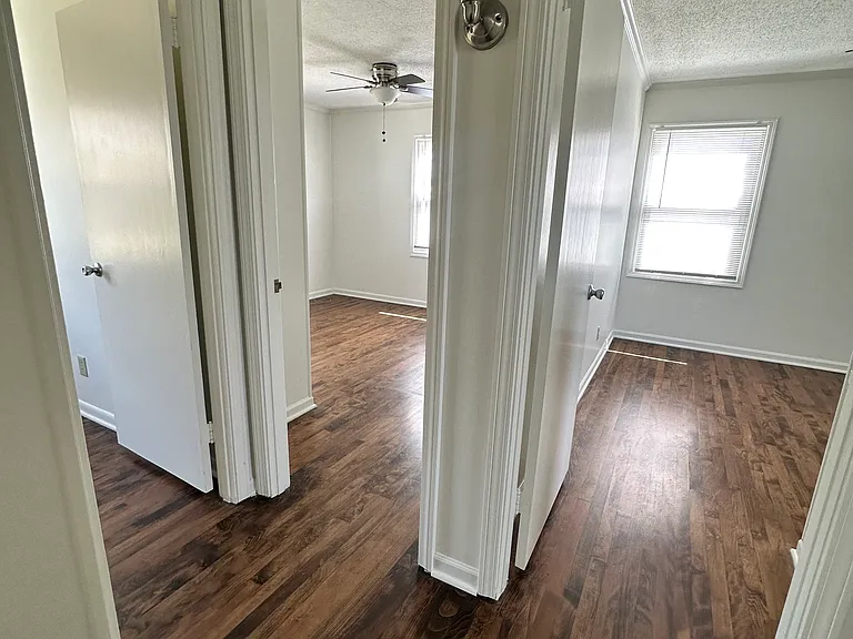 7315 Maple St — Photo 20