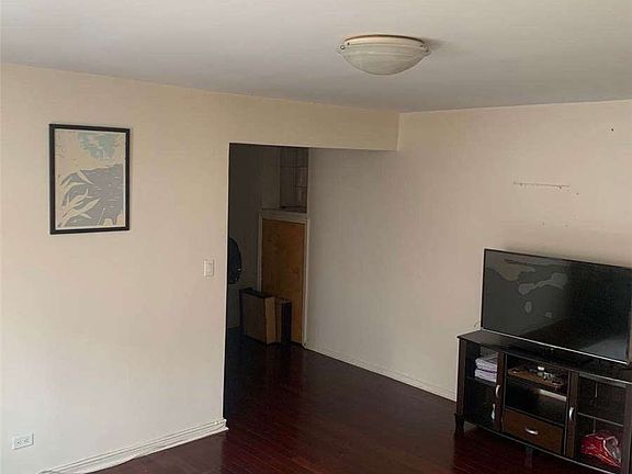 3rd image of 44-25 Macnish St APT 4E