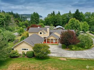 1556 Beauregard Dr, Freeland, WA