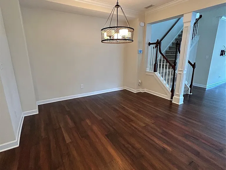 10517 Donahue Dr — Photo 11