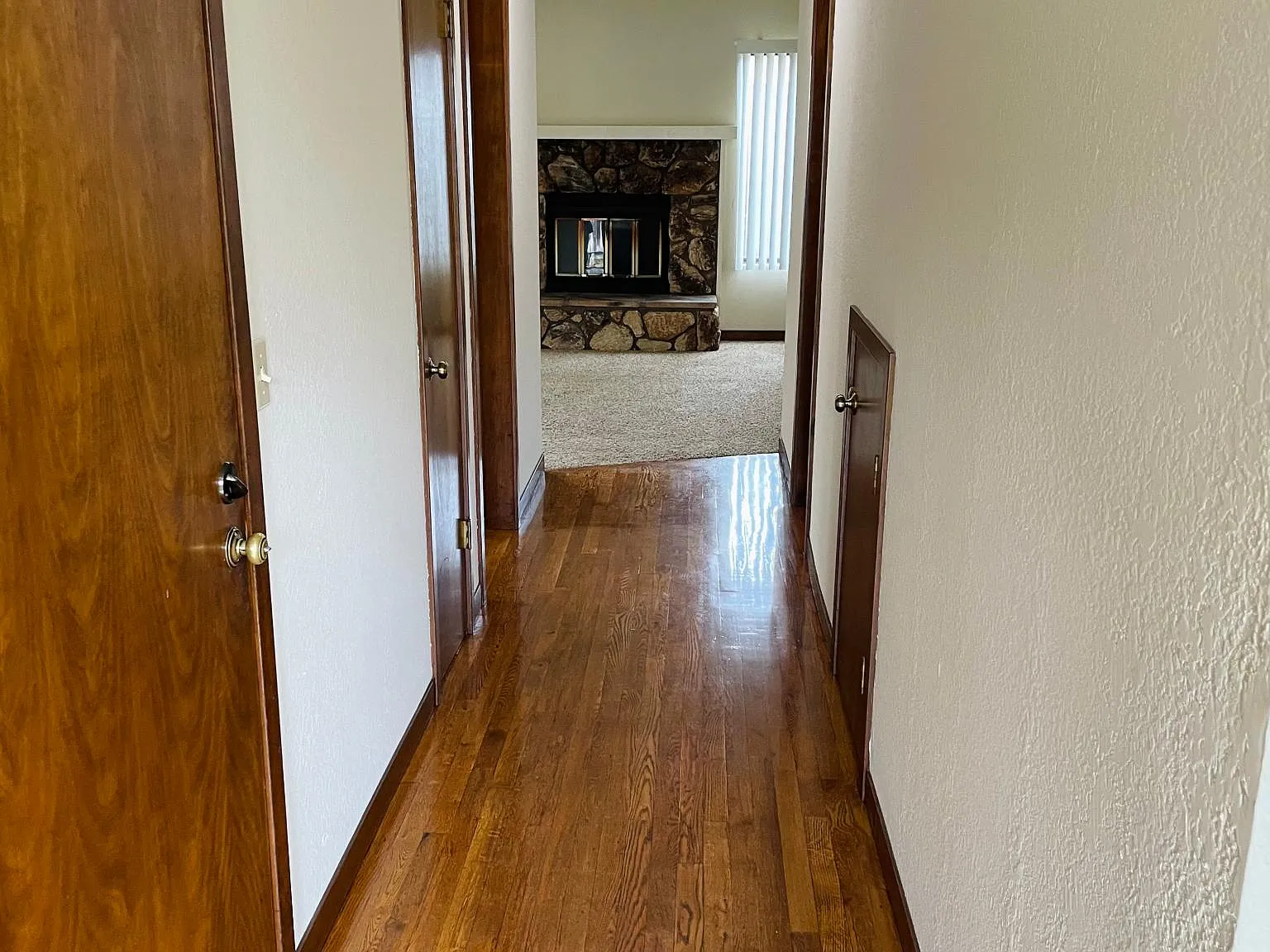 2 bed, 1.5 bath, 1142 sqft, $3,695 — Photo 2