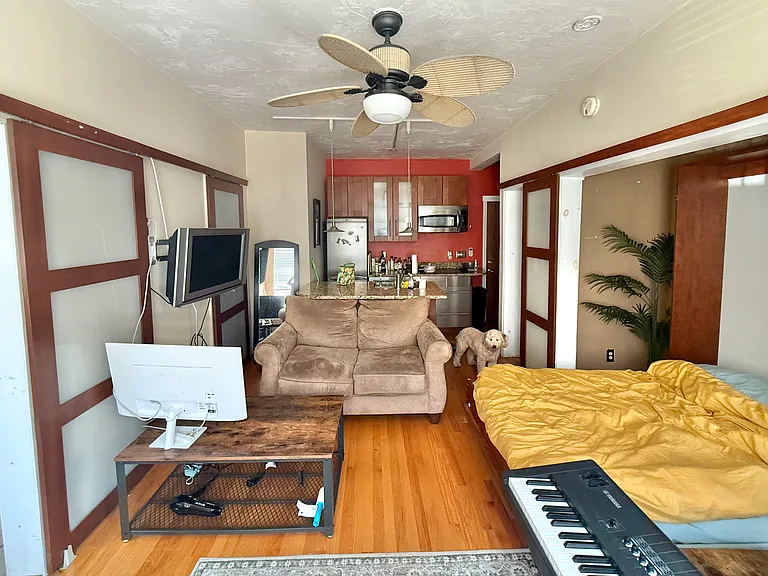 65 Burbank St #12A — Photo 2