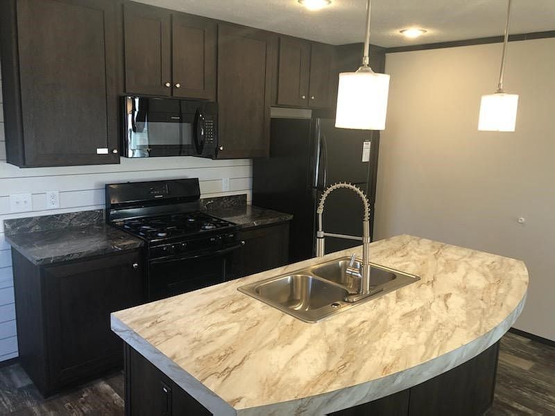 1st image of 825 1st Ave E #100