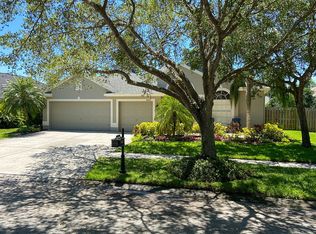 10637 Weybridge Dr, Tampa, FL 33626