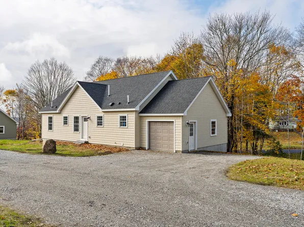 24 Alexander Way, Boothbay Harbor, ME 04538