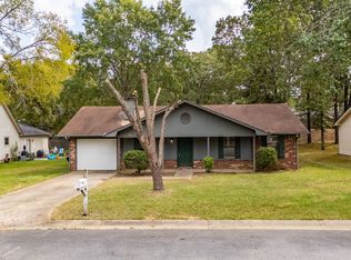 19 Oak Forest Dr, Maumelle, AR 72113