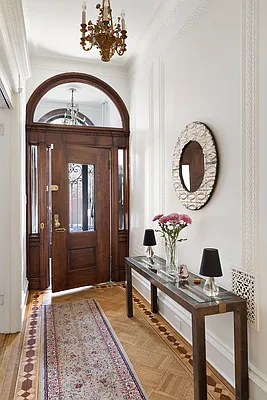 Sold by Compass | media 2