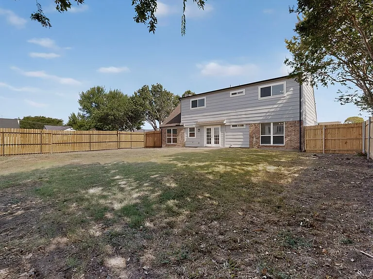 1600 Crimson Ct — Photo 43