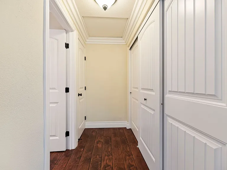 4570 Emerson St — Photo 30