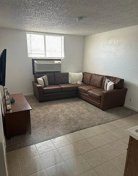 Sunrise Apartments — Photo 11