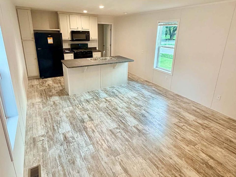 1st image of 1625 B St Lot 50