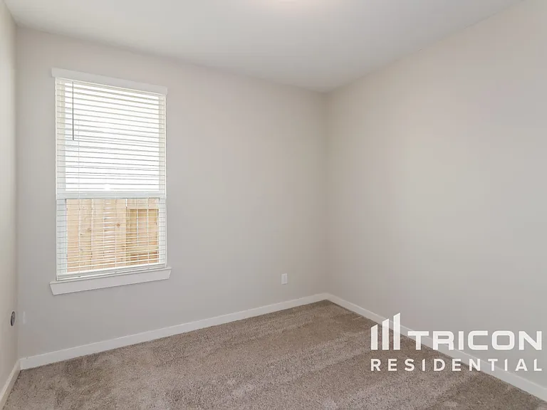 Tricon Veranda — Photo 81