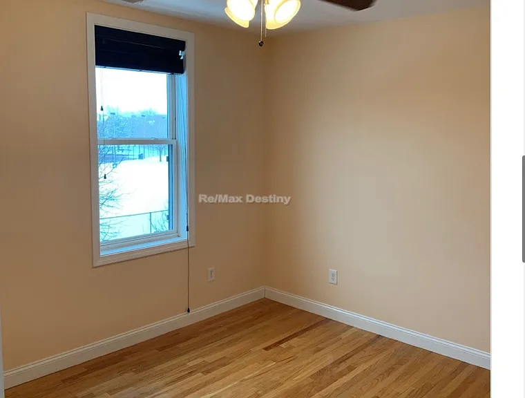 100 Fellsway West 204 — Photo 7