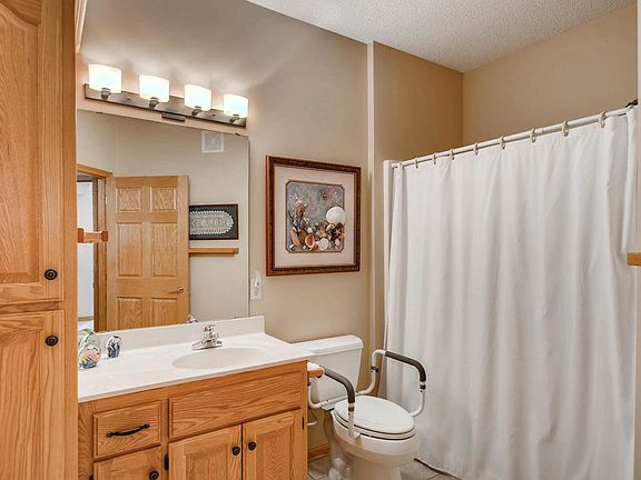 5th image of 5200 Pathways Ave Unit 306