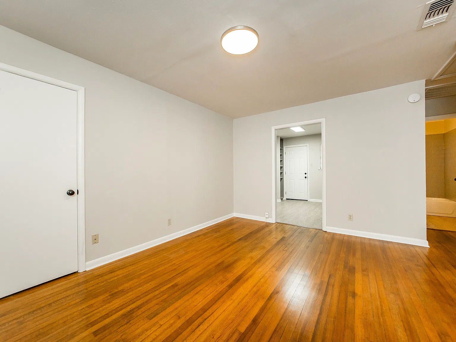 221 N Fillmore - 1 — Photo 4