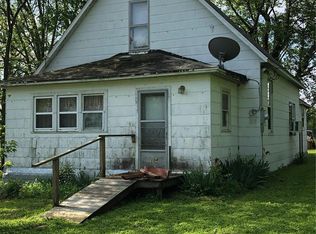 104 W Union St, Donnellson, IL 62019