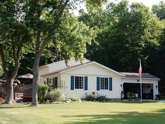 2nd image of 1169 Riverview Dr