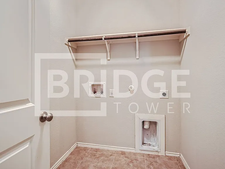 5700 Bell Tower Ln — Photo 24