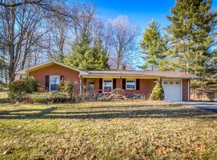 2814 Antioch Rd, Johnson City, TN 37604