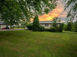 1440 Flint Ridge Rd, Hopewell, OH 43746