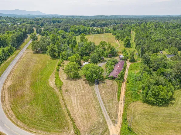 1170 Beaverdale Rd, Crandall, GA 30711