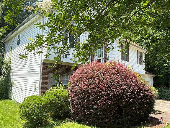 3rd image of 6463 Wanda Ln