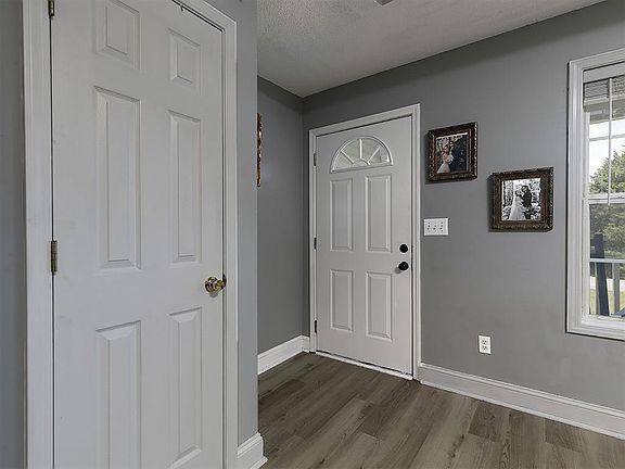 5th image of 6 Magnolia St