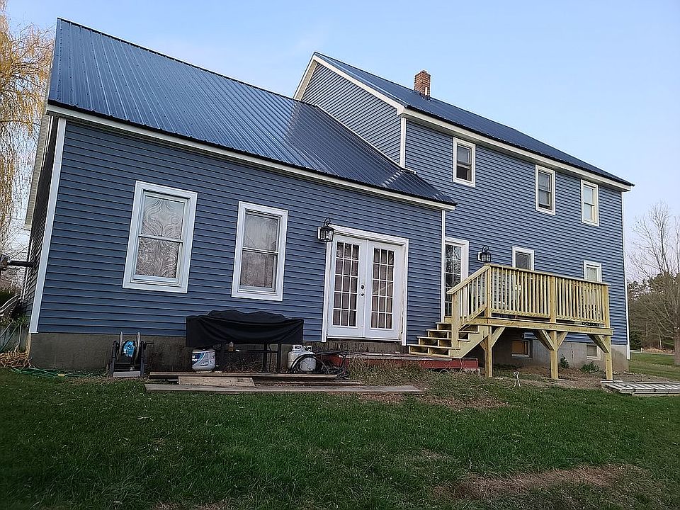 2nd image of 103 Curtis St