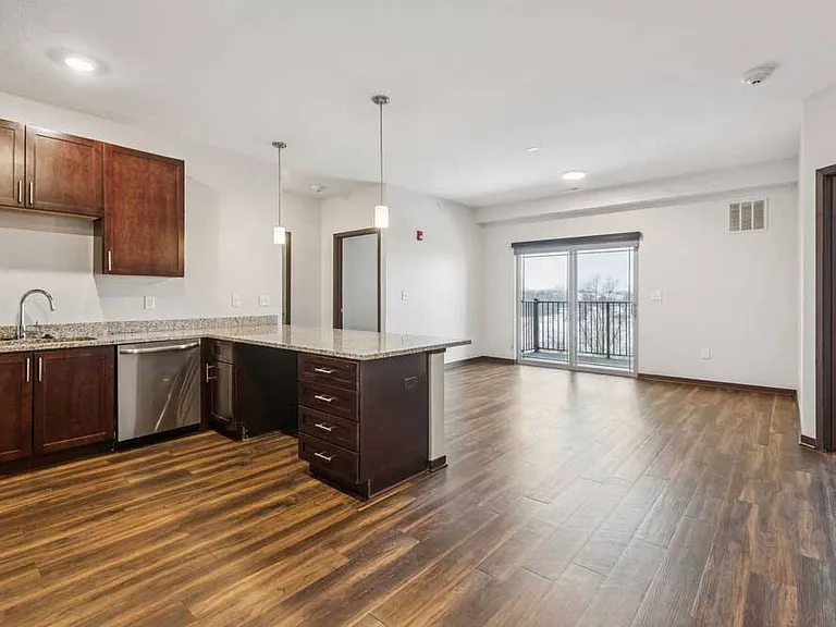 360 at Jordan West — Photo 211