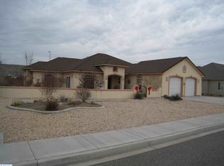 1444 Jonagold Dr, Richland, WA 99352
