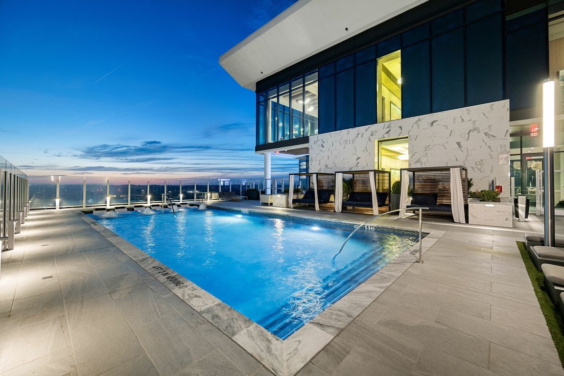 Resort- style pool courtyard