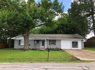 402 Shady Ln, Edgewood, TX 75117