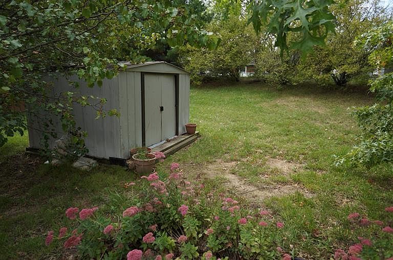 2nd image of 2967 George Dr