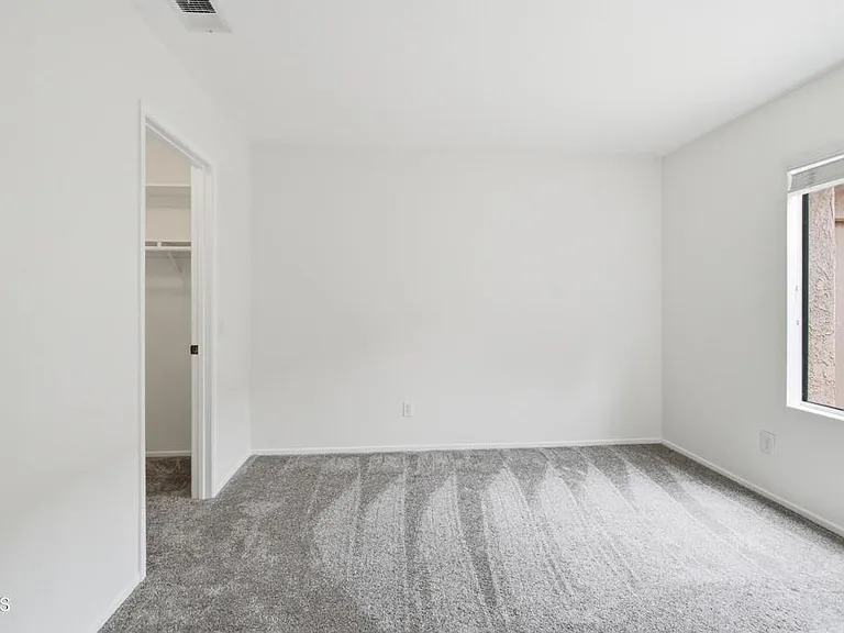 9026 Feather St — Photo 31