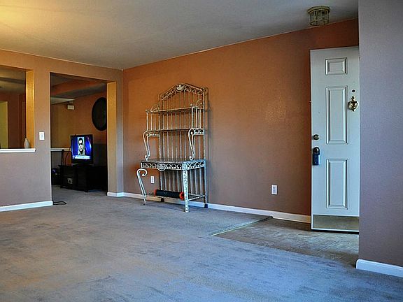 5th image of 15231 Falmouth Ave