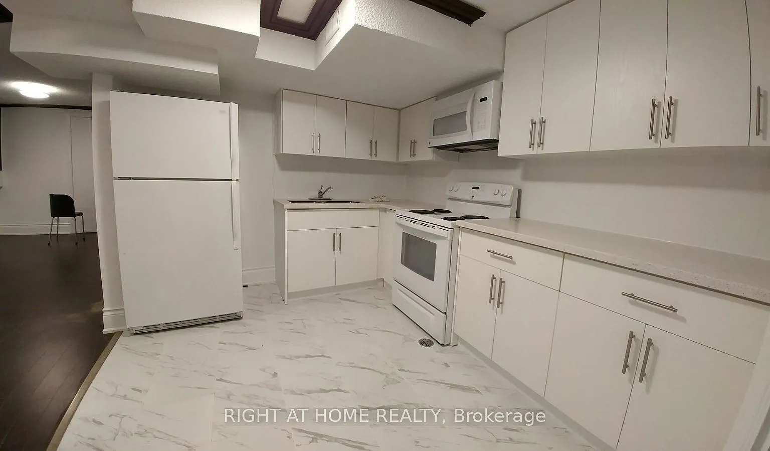 2 bed, $2,300 — Photo 3